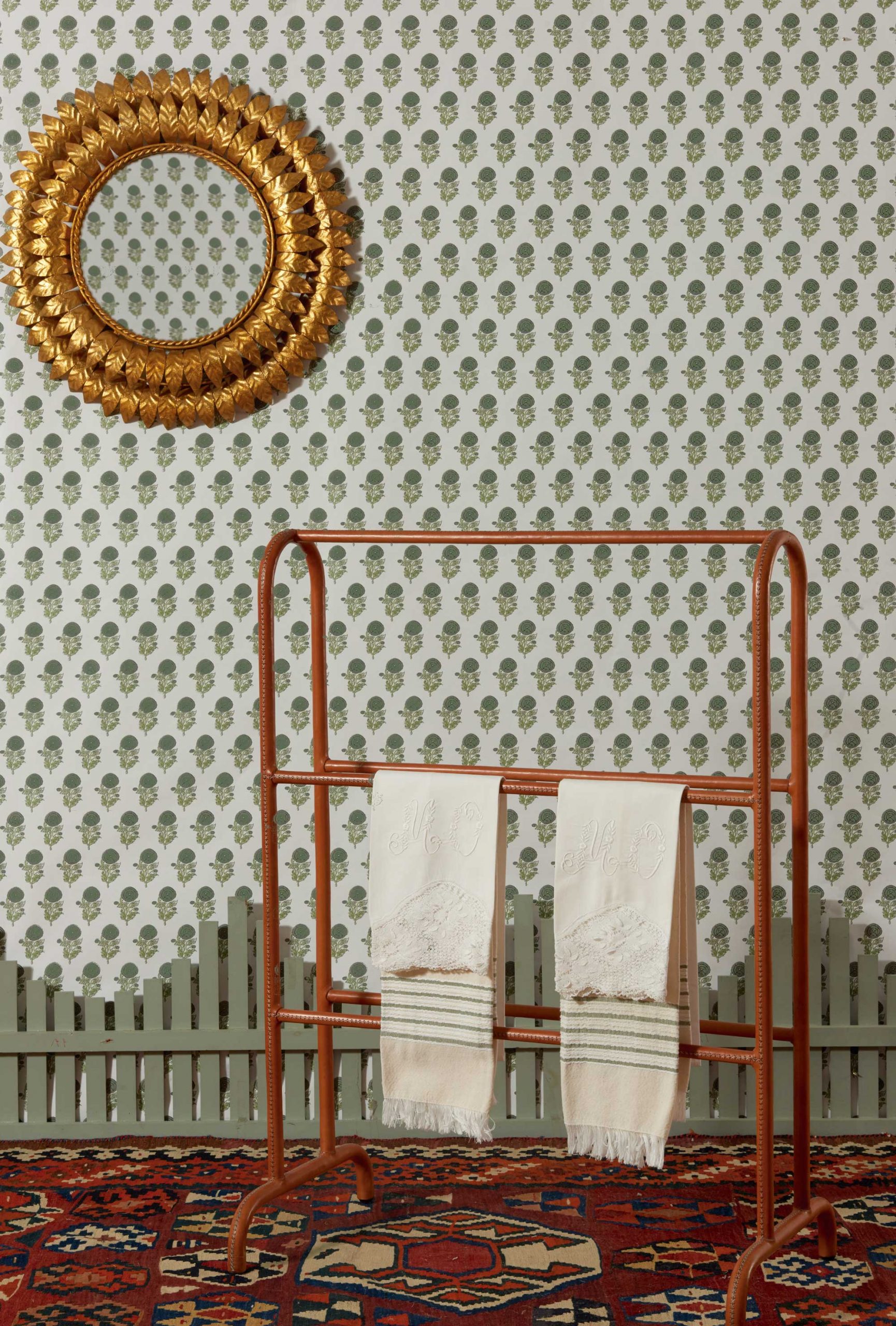 Papel pintado Plasencia topo colección Volume V Lorenzo Castillo Gastón y Daniela papel tejido no tejido botánico floral decoración casa dormitorio salón cocina baño