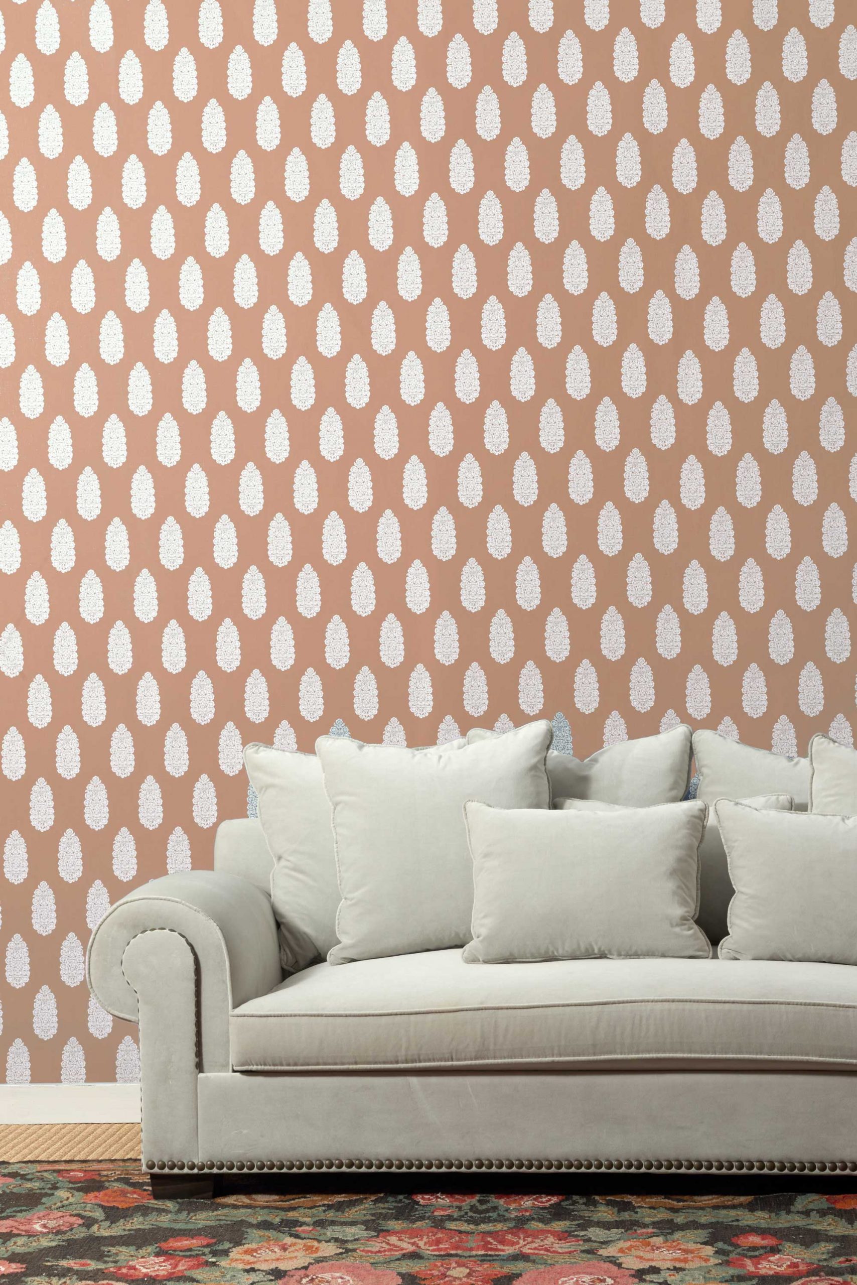 Papel pintado vinílico Salobreña rosa colección Volume V Lorenzo Castillo Gastón y Daniela floral decoración casa salón dormitorio baño cocina