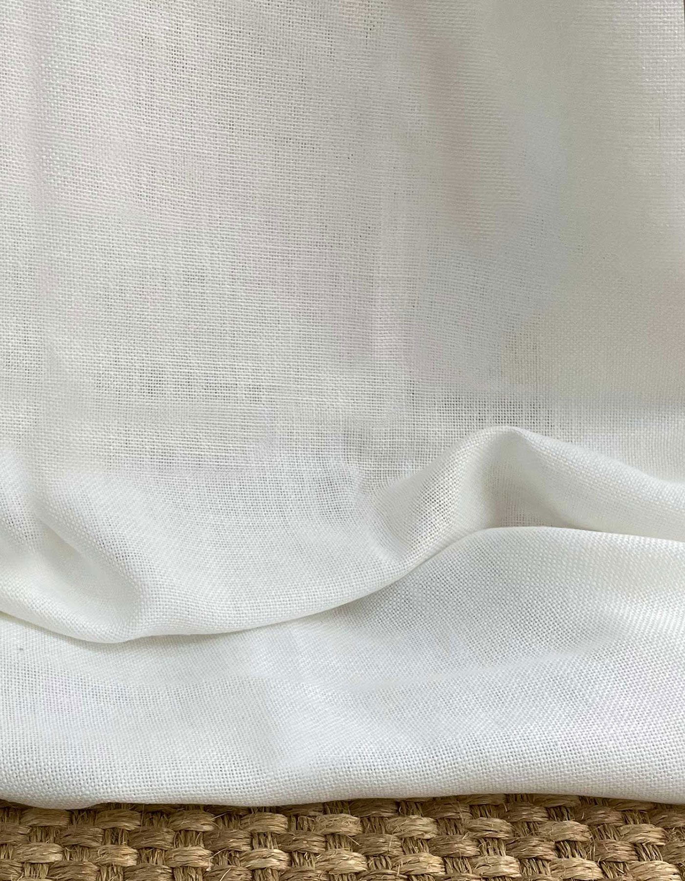 GDT-5706-001 tela visillo jazmin blanco marco polo lino liso textura decoración gastón y daniela ambiente