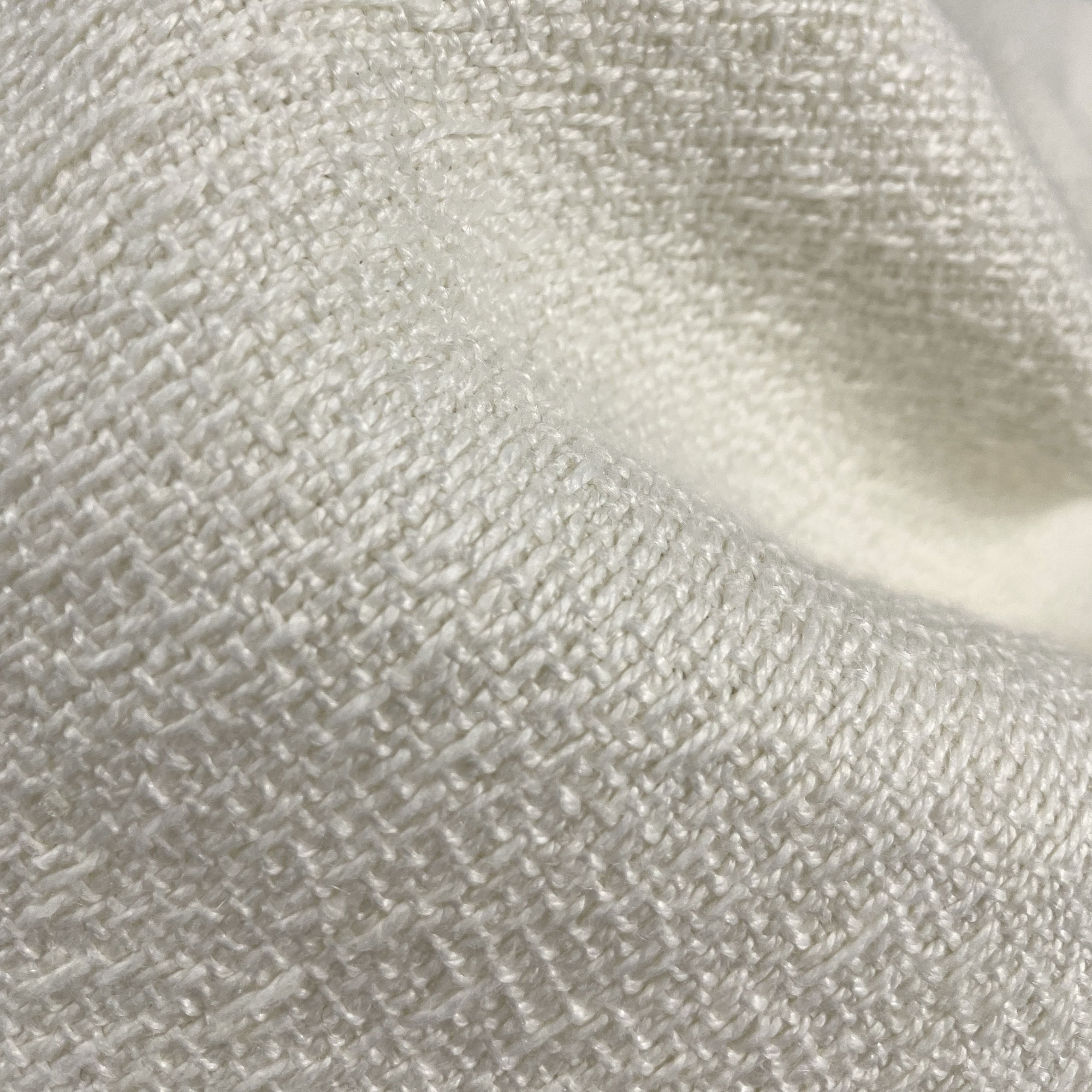 GDT-5744-001 tela cotiella nata marco polo decoración gastón y daniela salón sofá cortinas detalle
