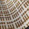 Tela Tiñana oro Gastón y Daniela colección Lorenzo Castillo jacquard geométrico tapicería decoración casa