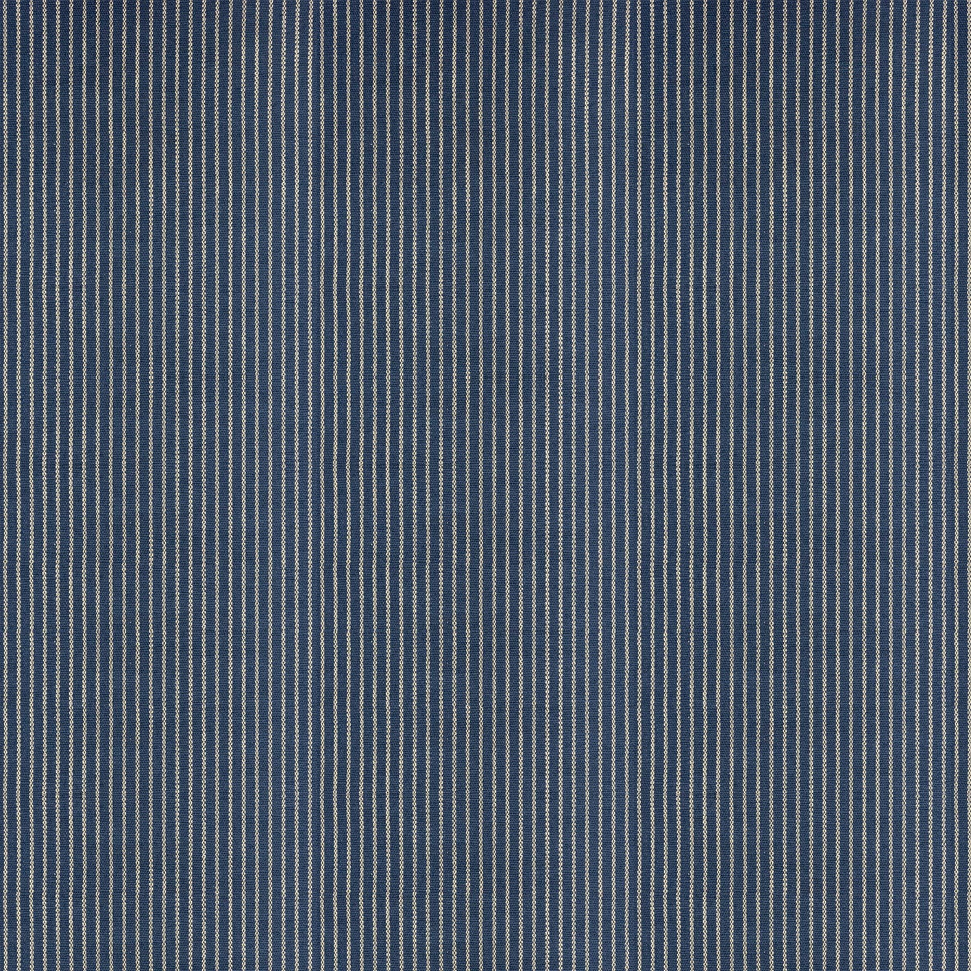 GDT-5791-001 Tela Egeo Navy de Gaston y Daniela. Diseño de rayas para tapiceria y cortinas. Decoracion de interiores.