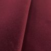 GDT-5795-013 Tela Ulises rojo de Gaston y Daniela. Terciopelo liso para tapiceria y cortinas. Decoracion de interiores. Detalle