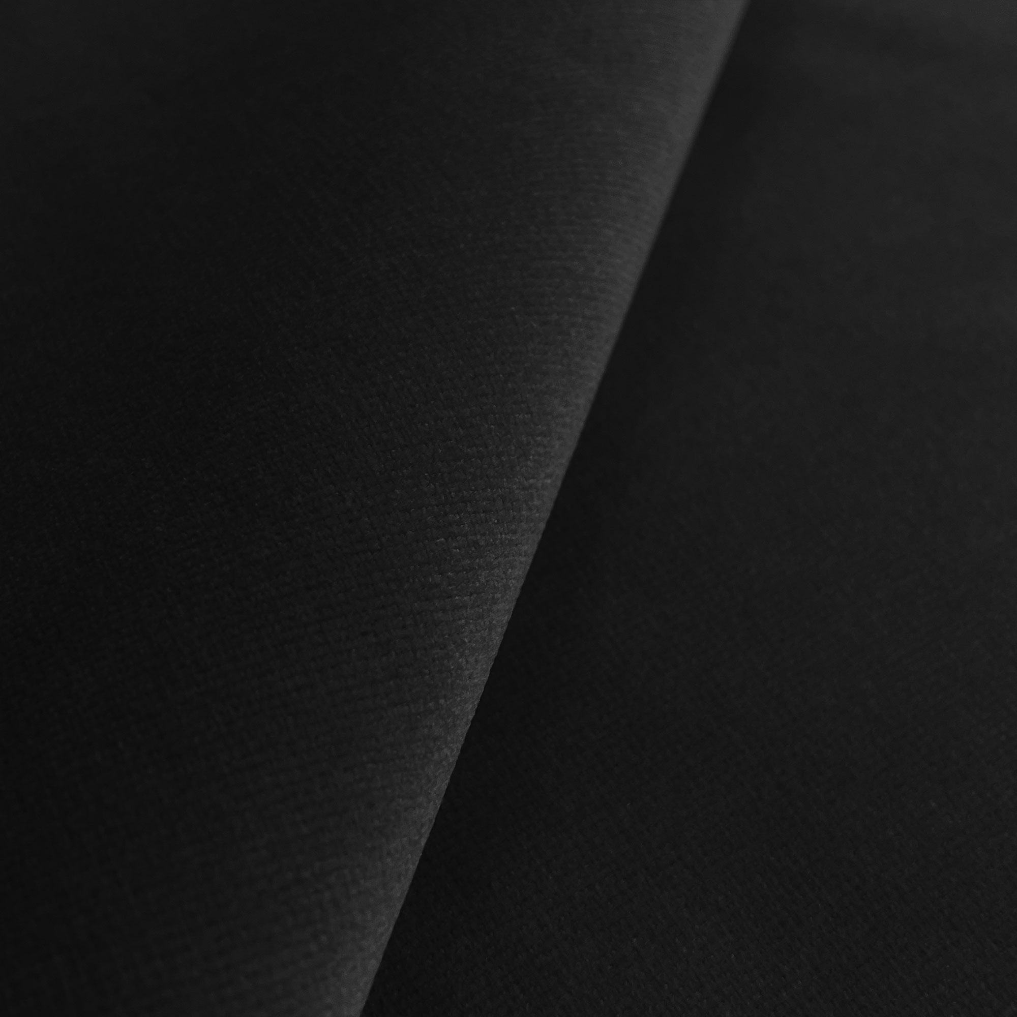 GDT-5795-037 Tela Ulises negro de Gaston y Daniela. Terciopelo liso para tapiceria y cortinas. Decoracion de interiores. Detalle