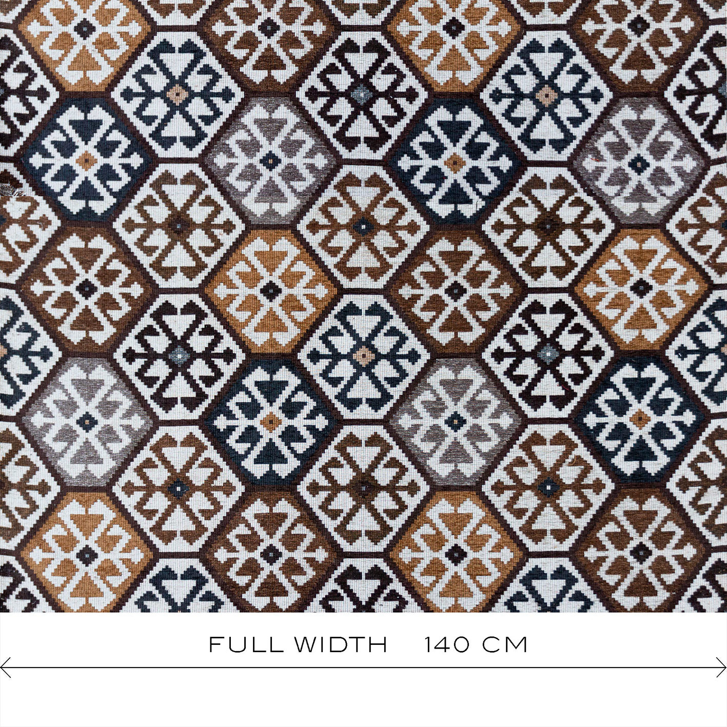 GDT-5796-002 Tela Tesalonica natural de Gaston y Daniela. Diseño etnico y geometrico para tapiceria. Decoracion de interiores ancho
