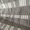 Detalle Chi gris