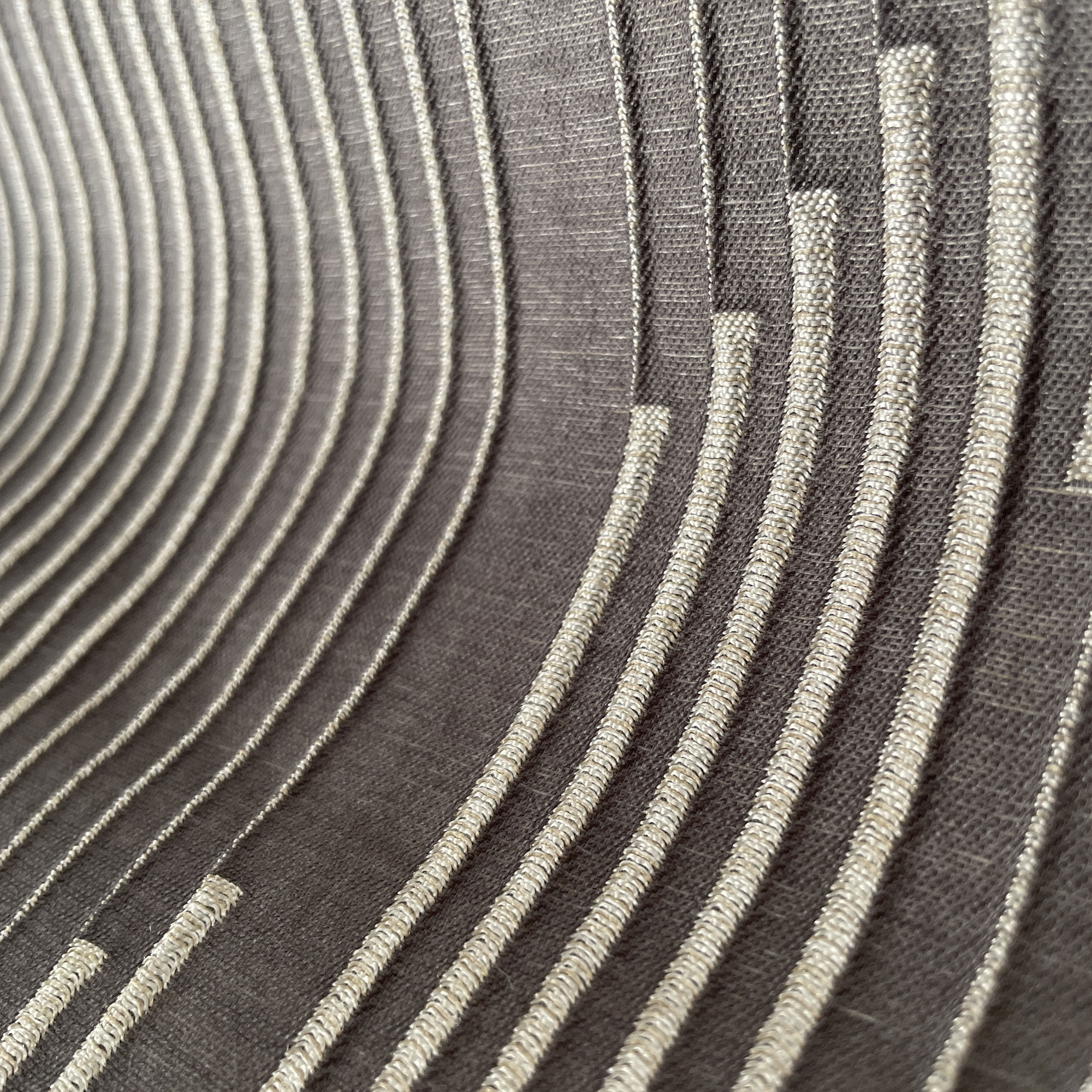 Detalle Sui gris
