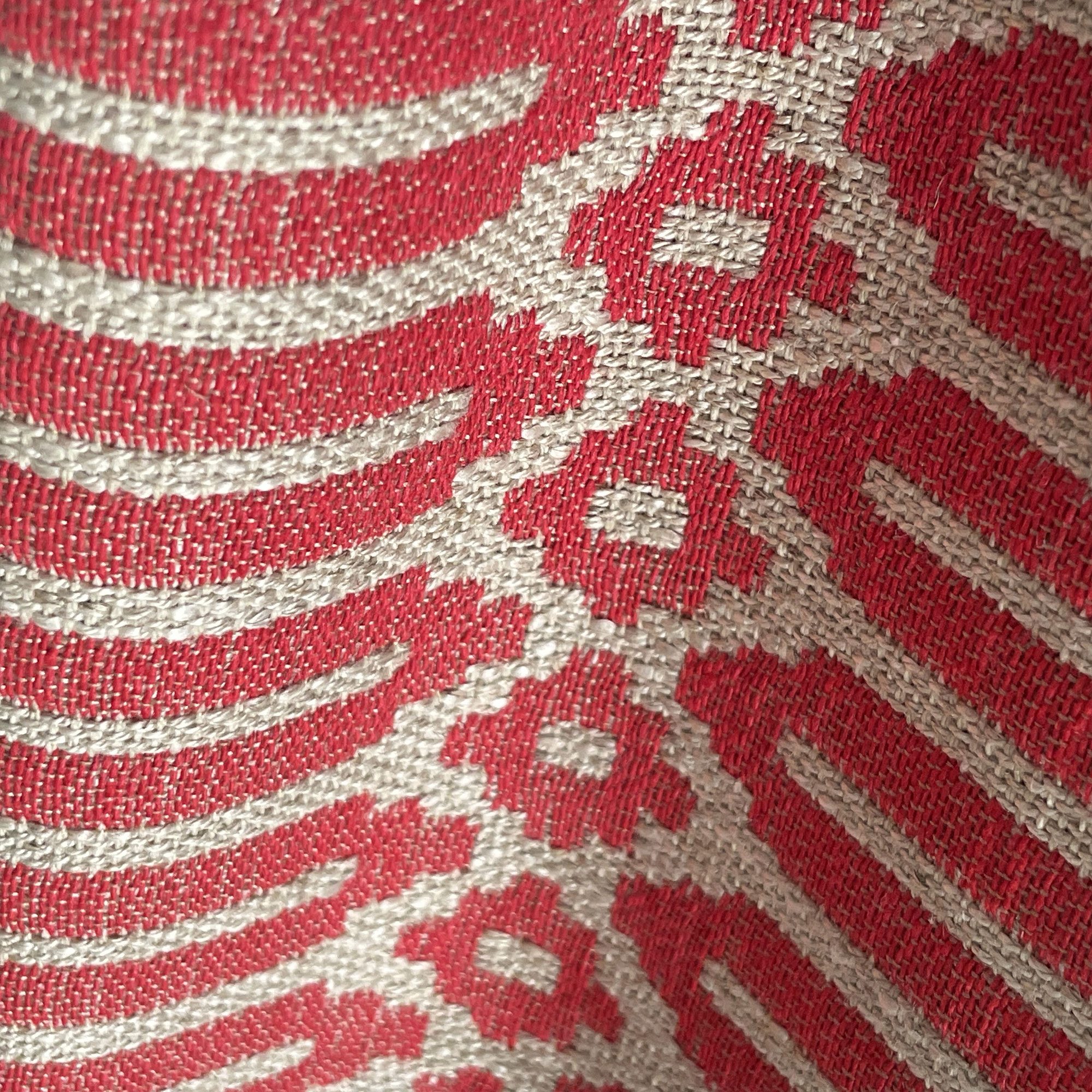 Detalle Varese rojo decoración Gastón y Daniela tapicería