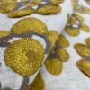 GDT-5804-003 tela dolores ocre amarillo gaston y daniela floral bordado lino cortinas decoracion casa detalle