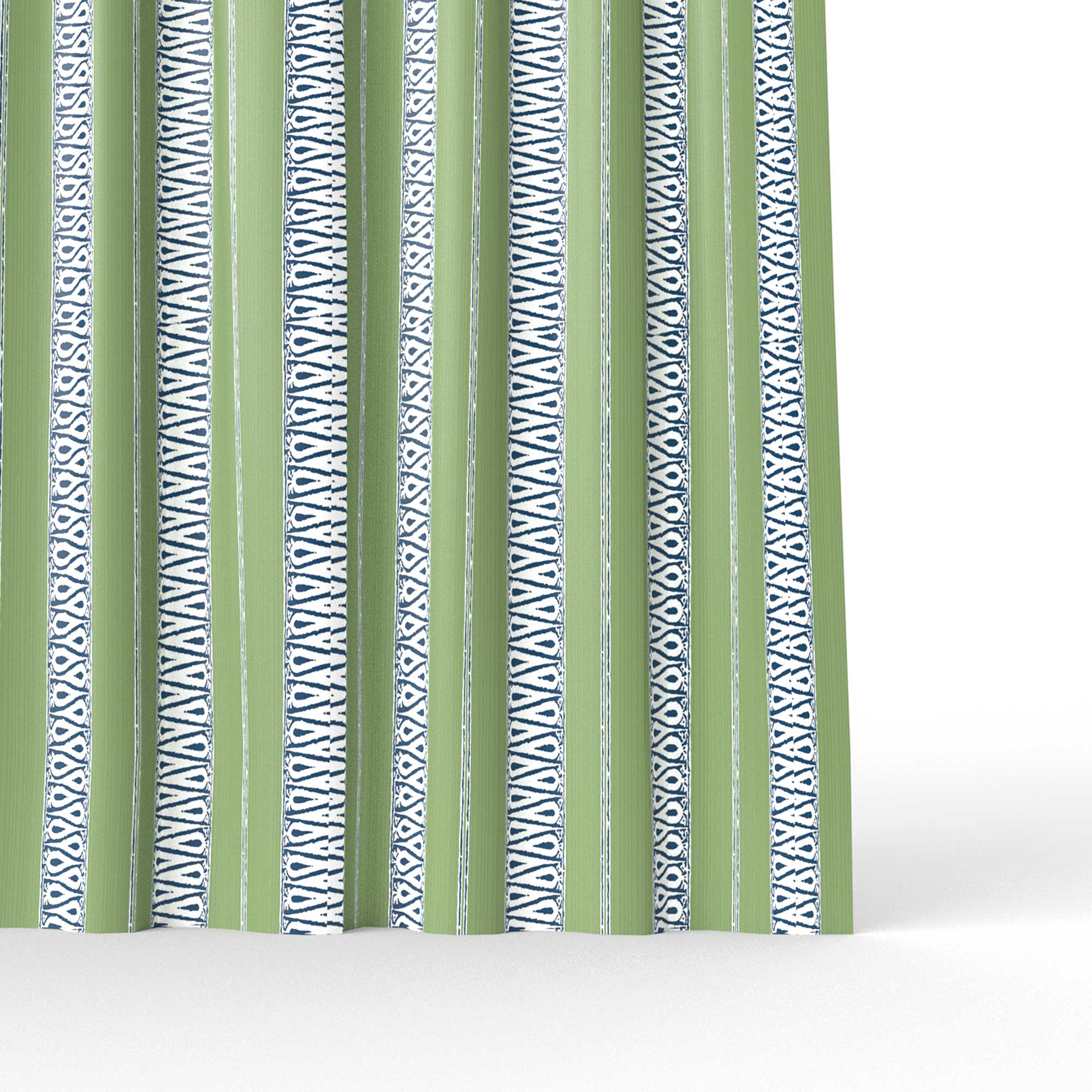 Cortina Astrid verde de Gaston y Daniela. Coleccion Lorenzo Castillo. Estampado oriental de algodon y lino para cortinas.