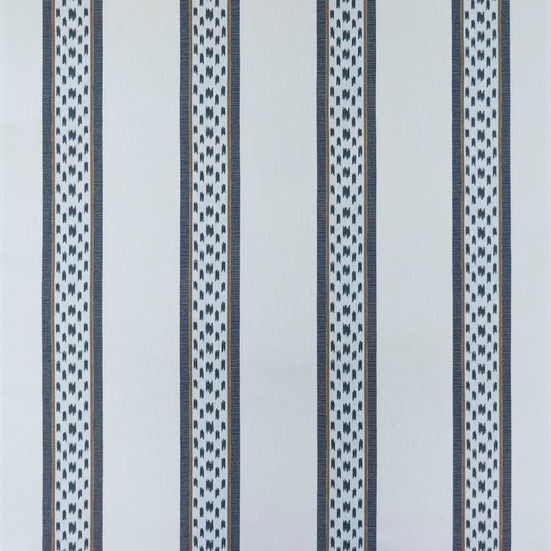 GDT-5778-004 Tela Mileto Antracita de Gaston y Daniela. Diseño etnico y geometrico para tapiceria y cortinas. Decoracion de interiores.