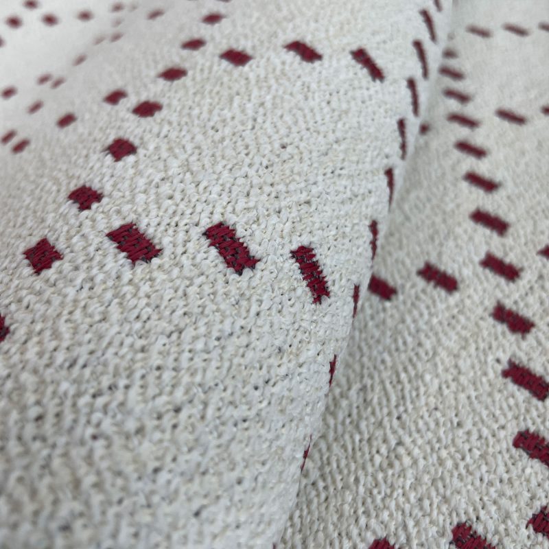 GDT-5784-004 Tela Etria rojo de Gaston y Daniela. Diseño geometrico para tapiceria. Decoracion de interiores. Detalle