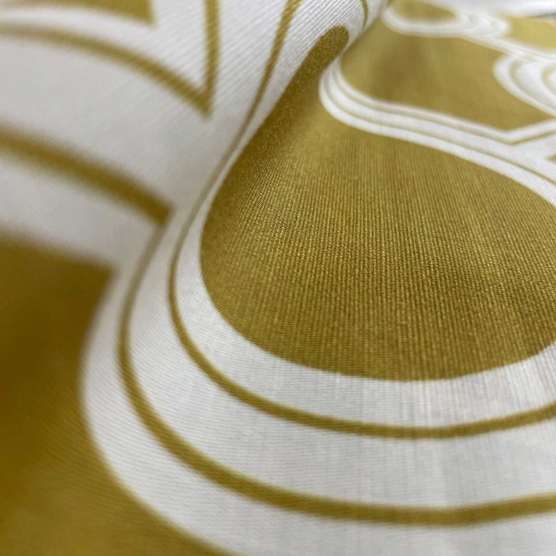Tela Aymara ocre amarillo Gastón y Daniela geométrico tapicería decoración casa detalle