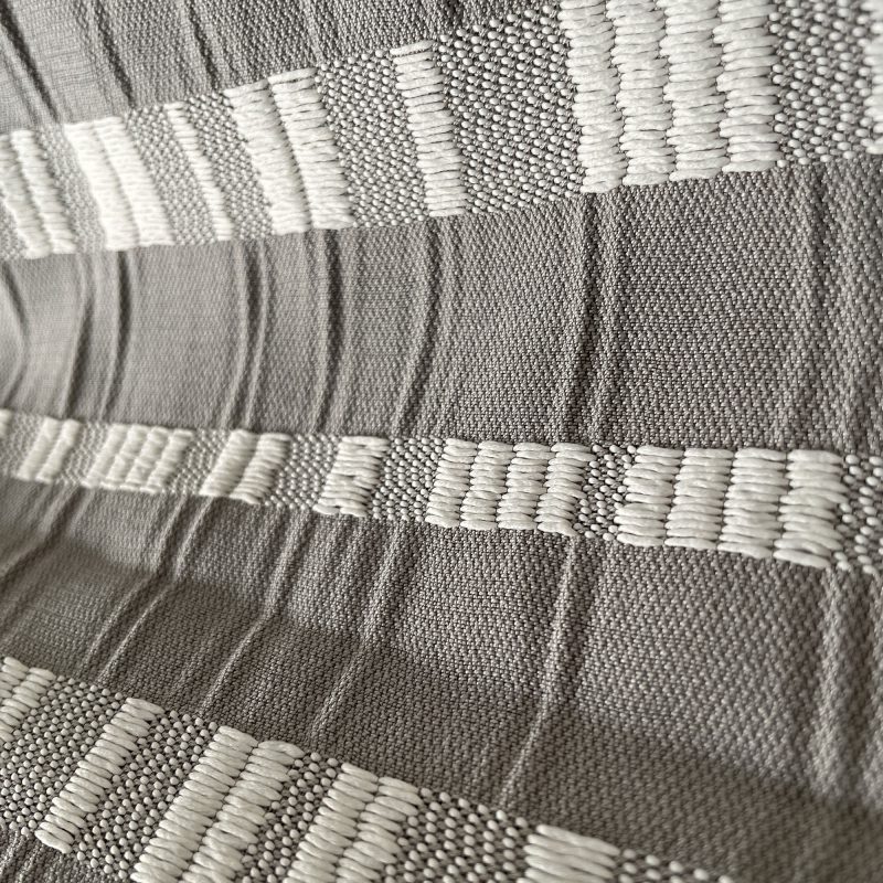 Detalle Chi gris