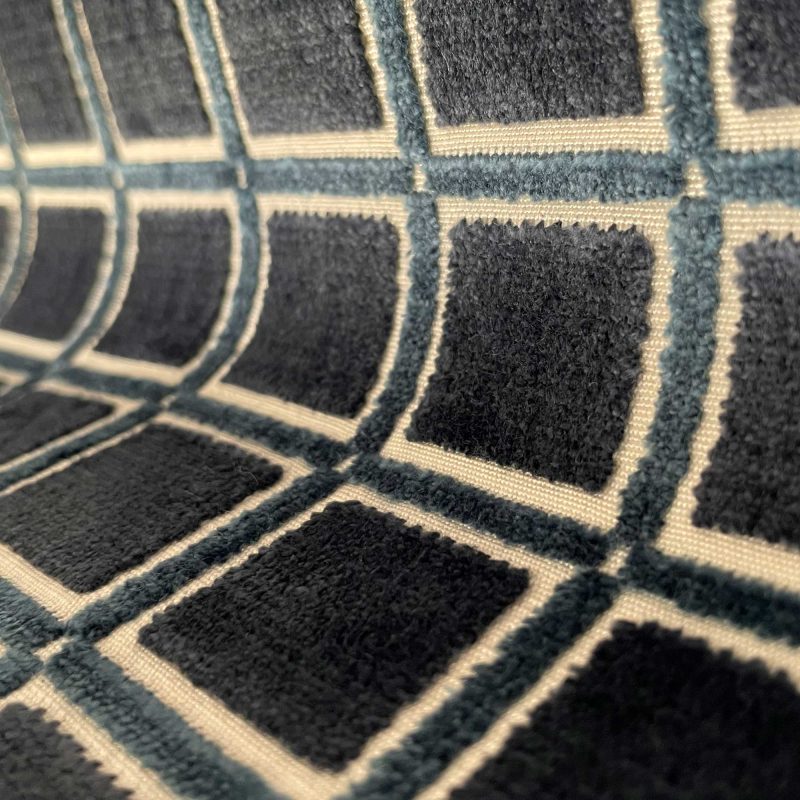 Tela Buitrago navy azul Gastón y Daniela colección Lorenzo Castillo terciopelo cuadros geométrico tapicería decoración