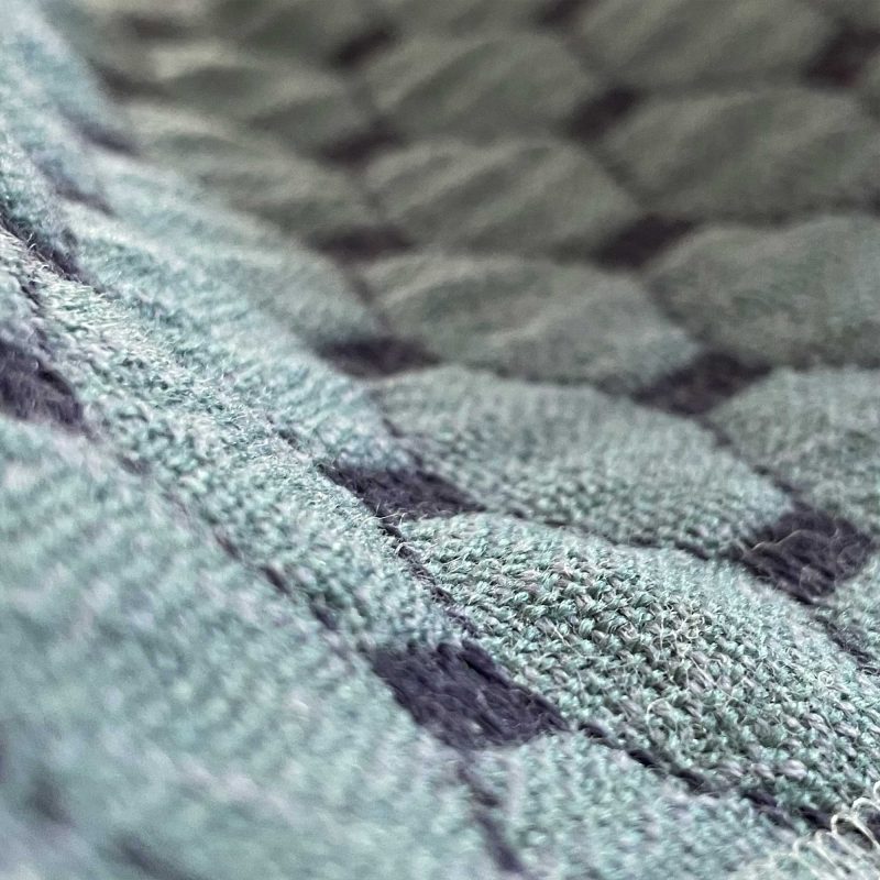 Tela Gredos Océano Azul Verde Gastón y Daniela colección Lorenzo Castillo jacquard lana geométrico tapicería decoración casa