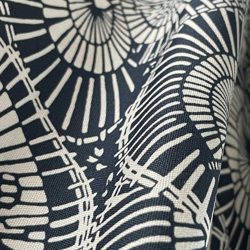 Tela Sombrillas navy azul Gastón y Daniela estampado figuras 100% algodón tapicería decoración casa